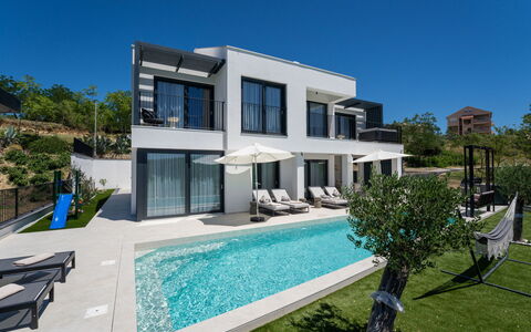 Loparia: Residential Area, Swimming Pool, Apartment, Resort, Estate, Villa, Eco Hotel, Landscaping, Balcony, Hotel