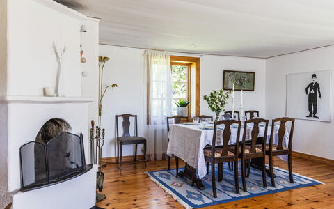 Piggsmåla: Furniture, Flooring, Interior Design, Floor, Wood, Wood Flooring, Ceiling, Lighting, Chair, Dining Room