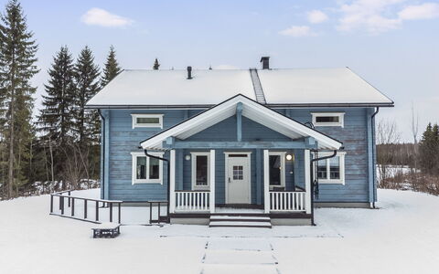 Villa Ulperi: Wood, Cottage, House, Home, Door, Hardwood, Garden Buildings, Wood Stain, Log Cabin, Plank