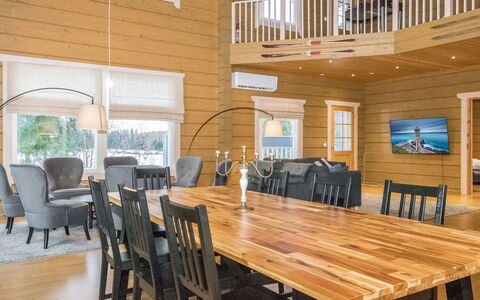 Villa Ulperi: Wood, Cottage, House, Home, Door, Hardwood, Garden Buildings, Wood Stain, Log Cabin, Plank