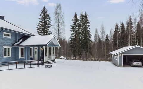 Villa Ulperi: Wood, Cottage, House, Home, Door, Hardwood, Garden Buildings, Wood Stain, Log Cabin, Plank