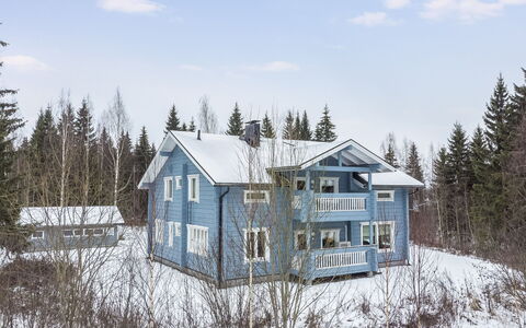 Villa Ulperi: Wood, Cottage, House, Home, Door, Hardwood, Garden Buildings, Wood Stain, Log Cabin, Plank