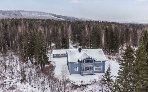 Villa Ulperi: Wood, Cottage, House, Home, Door, Hardwood, Garden Buildings, Wood Stain, Log Cabin, Plank