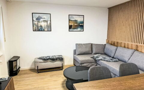 Accommodation:&nbsp;Marmotta 780.2