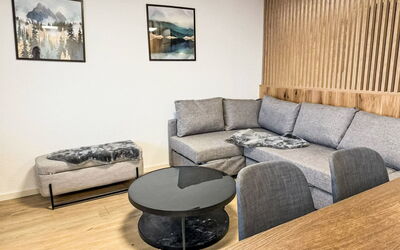 Accommodation:&nbsp;Marmotta 780.2