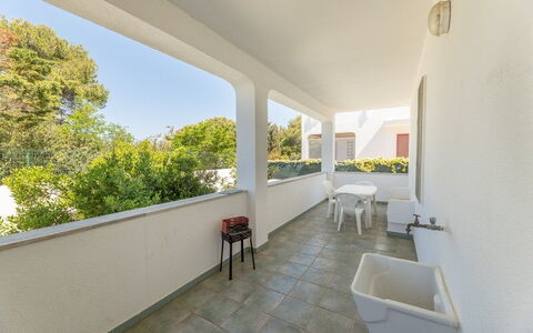 Villetta Bluette, Marina di Mancaversa: Ceiling, Flooring, Floor, Shade, Estate, Balcony, Daylighting, Plaster, Villa, Penthouse Apartment
