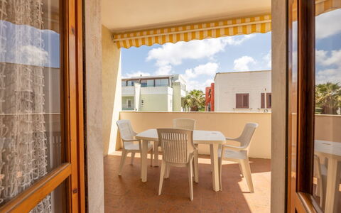 Appartamento Smeraldo, Gallipoli: Apartment, Balcony, Wood Stain, Shade, Hotel