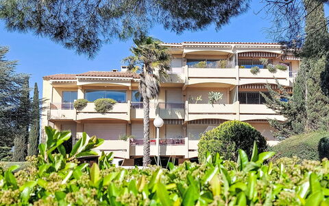 Les Jardins du Soleil: Apartment, Balcony, Hacienda, Hotel, Shade, Resort, Villa, Mansion, Eco Hotel