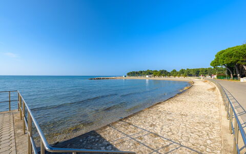 Villa Rita: Blue, Water, Body Of Water, Coast, Beach, Horizon, Coastal And Oceanic Landforms, Shore, Sea, Bank