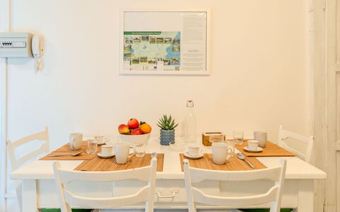 Centro Storico Porlezza: Furniture, Interior Design, Wood, Table, Flooring, Chair, Floor, Dining Room, Kitchen & Dining Room Table, Room