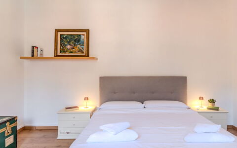 Como Lake Blu & Green: Furniture, Bed, Interior Design, Bedroom, Bedding, Wall, Floor, Bed Sheet, Flooring, Room