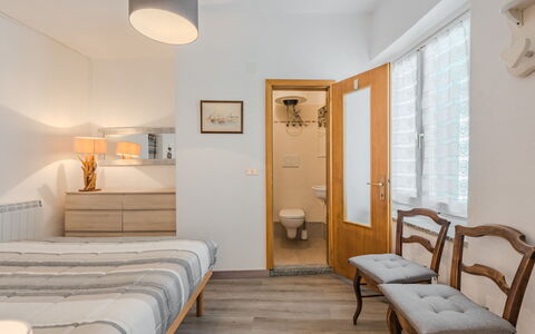 Catherine: Furniture, Interior Design, Floor, Wood, Flooring, Bedroom, Bed, Room, Ceiling, Textile