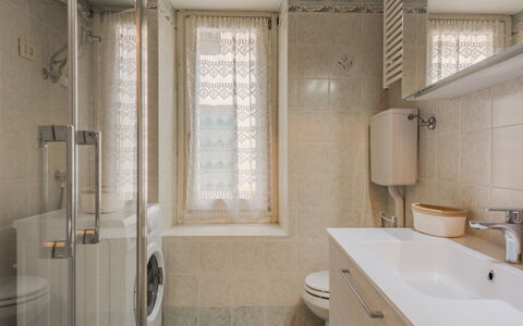 Catherine: Bathroom, Bathroom Sink, Plumbing Fixture, Interior Design, Wall, Sink, Flooring, Floor, Tap, Toilet