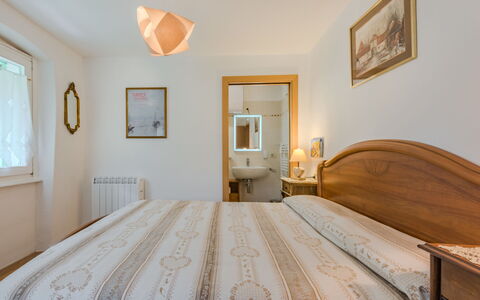 Catherine: Bed, Furniture, Interior Design, Bedroom, Wall, Bed Sheet, Bedding, Wood, Ceiling, Room