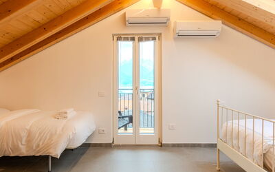 Accommodation:&nbsp;Riflessi 132.3