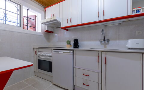 Delfines: Kitchen, Major Appliance, Countertop, Kitchen Appliance, Kitchen Sink, Flooring, Cabinetry, Interior Design, Sink, Floor