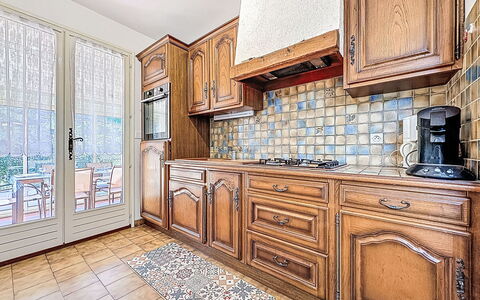 Le Racine: Kitchen, Countertop, Wood, Cabinetry, Flooring, Interior Design, Floor, Home, Cupboard, Room