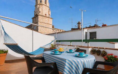 Town Plaza Palafrugell: Apartment, Paint, Hotel, Balcony, Houseplant, Flowerpot