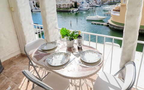 Empuriabrava 381: Furniture, Apartment, Interior Design, Chair, Outdoor Furniture, Balcony, Kitchen & Dining Room Table, Houseplant, Coffee Table, Outdoor Table