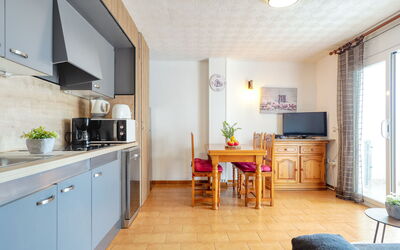 Accommodation:&nbsp;Canal Port Empuries 381.2