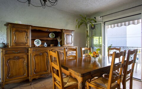 Maison Valensole: Furniture, Interior Design, Wood, Flooring, Table, Room, Dining Room, Lighting, Floor, Chair