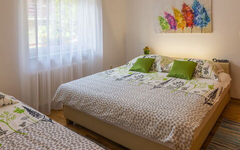 Holyday Home Midas: Bed, Bedding, Furniture, Interior Design, Bedroom, Bed Sheet, Linens, Room, Floor, Textile