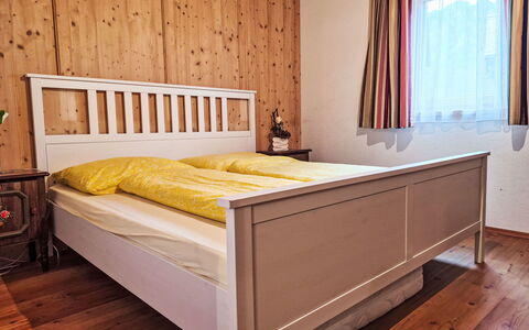 Loidl: Bed, Furniture, Bedroom, Bedding, Interior Design, Wood, Bed Sheet, Flooring, Floor, Bed Frame