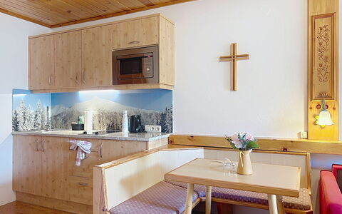 Sankt Michael im Lungau 100: Chair, Resort, Wood Stain, Hotel, Living Room