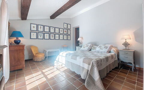 La Maisonnette: Furniture, Interior Design, Flooring, Wall, Floor, Ceiling, Bed, Bedroom, Room, Lighting