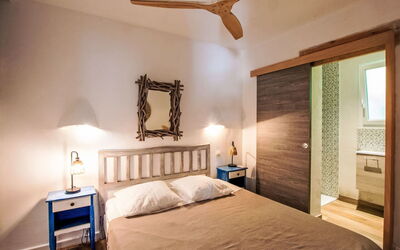Accommodation:&nbsp;Haut Casa Blue 700.1