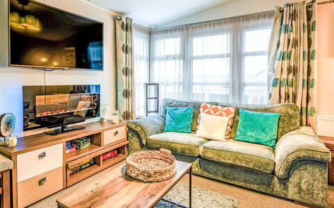 Silversands Retreat: Furniture, Interior Design, Flooring, Couch, Floor, Room, Ceiling, Wood, Living Room, Apartment