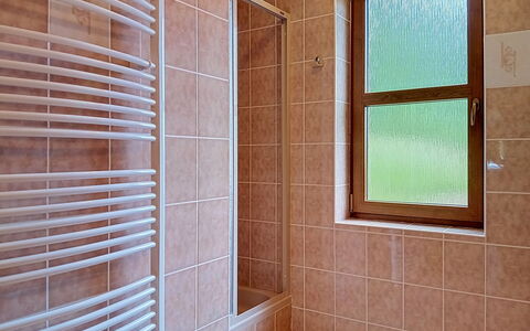 Green Valley Park Stárkov 21: Wall, Flooring, Floor, Interior Design, Plumbing Fixture, Ceiling, Glass, Room, Tile, Bathroom