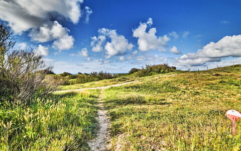 Les Cariatides 6: Sky, Blue, Cloud, Green, Grass, Natural Environment, Grassland, Vegetation, Ecoregion, Natural Landscape