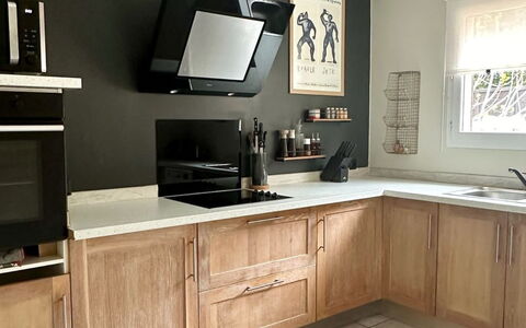 Tarabucetta: Kitchen Appliance, Kitchen, Furniture, Cabinetry, Countertop, Wood, Major Appliance, Interior Design, Flooring, Home Appliance