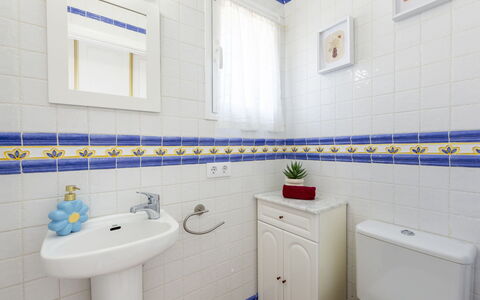 Cortijo Cabrera: Blue, Flooring, Plumbing Fixture, Floor, Interior Design, Tile, Plumbing, Bathroom, Tap, Ceramic