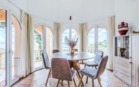 Cortijo Cabrera: Interior Design, Wood, Furniture, Flooring, Floor, Ceiling, Chair, Dining Room, Kitchen & Dining Room Table, Room