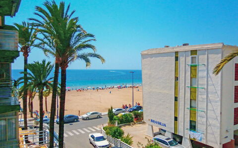 Turia Playa: Water, Sky, Building, Daytime, Property, Plant, Car, Light, Vehicle, Azure