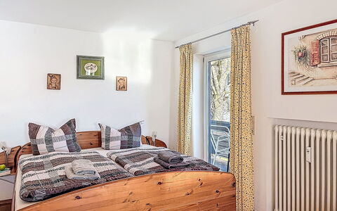 Seeglück: Furniture, Interior Design, Bed, Bedroom, Wall, Wood, Bed Sheet, Bedding, Flooring, Floor