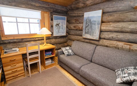 Janttara: Cottage, Log Cabin, Wood Stain, Living Room, Hardwood, Plank, Wood Flooring