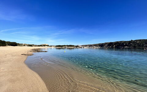 Elenoire: Blue, Water, Body Of Water, Natural Environment, Beach, Horizon, Summer, Coast, Coastal And Oceanic Landforms