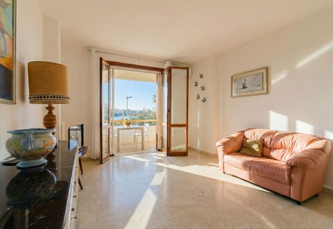 Stella Marina: Flooring, Floor, Interior Design, Apartment, Room, Ceiling, Living Room, Wood Flooring, Wood Stain