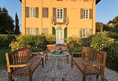 Villa Il Torrazzo, Vista Mare, Massarosa: Shrub, House, Facade, Home, Garden, Cottage, Estate, Door, Groundcover, Farmhouse