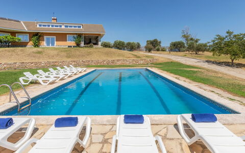 Finca El Olivar: Apartment, Architecture, Residential Area, Condominium, Composite Material, Urban Design, Balcony, Mixed-Use, Shade