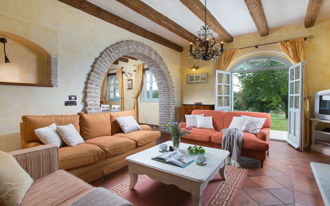 Sophie: Furniture, Outdoor Furniture, Table, Chair, Outdoor Table, Garden, Kitchen & Dining Room Table, Patio, Restaurant, Flowerpot