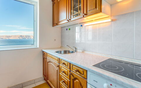 Sea&Mount 1: Kitchen, Flooring, Major Appliance, Kitchen Sink, Floor, Countertop, Cabinetry, Room, Ceiling, Apartment
