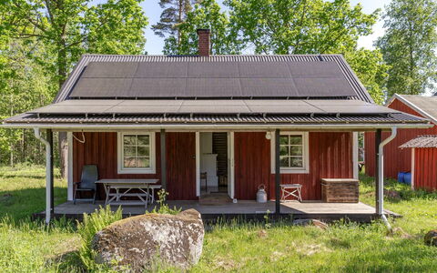 Holmen: Wood, Roof, House, Cottage, Home, Rural Area, Land Lot, Siding, Garden Buildings, Farmhouse