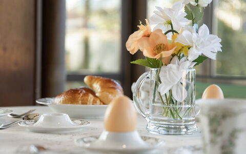 Sous-Le-Moulin: Tableware, Serveware, Cup, Drinkware, Table, Dishware, Cut Flowers, Porcelain, Furniture, Food