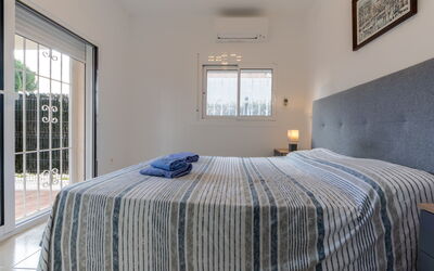 Accommodation:&nbsp;Higini Angles 68.2