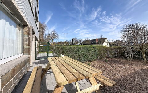 Sand Beach: Residential Area, Home, Apartment, Estate, Fence, Yard, Landscaping, Daylighting, Home Fencing, Balcony