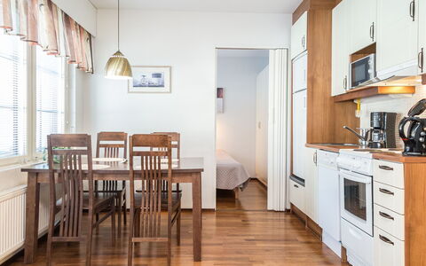 Point Vale 2 As 2: Furniture, Interior Design, Flooring, Floor, Wood Flooring, Wood, Ceiling, Room, Laminate Flooring, Table